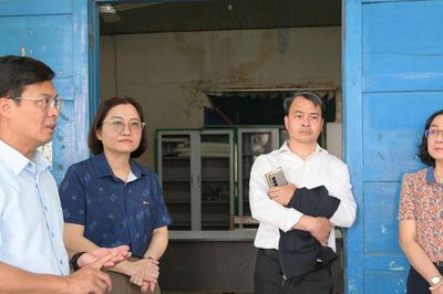 Phó Chủ tịch UBND tỉnh Đinh Văn Tuấn kiểm tra khám sức khỏe toàn dân phía Đông Lâm Đồng