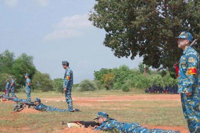 Trung đoàn 915, Trường Sĩ quan Không quân tổ chức bắn đạn thật