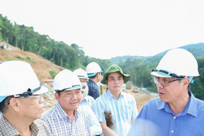 Phó Chủ tịch UBND tỉnh Lâm Đồng Nguyễn Minh kiểm tra dự án Hồ chứa nước Ka Pét