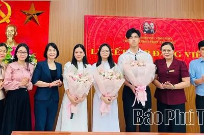 Chi bộ Trường THPT Trần Phú phát huy vai trò hạt nhân lãnh đạo