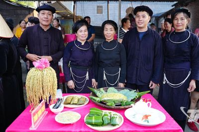 Sôi nổi Hội thi giã cốm Khẩu Nua Pái