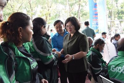 TP.HCM chuẩn bị nguồn lực chăm lo Tết cho người dân