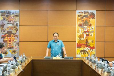 Xây dựng cơ chế, chính sách khả thi đưa công nghiệp văn hóa thành ngành kinh tế mũi nhọn