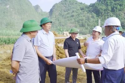 Phó Chủ tịch UBND tỉnh Hoàng Văn Thạch kiểm tra tiến độ giai đoạn 2 Dự án cao tốc Đồng Đăng - Trà Lĩnh
