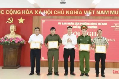 Phường Nùng Trí Cao khen thưởng 6 tập thể, cá nhân trong bảo vệ an ninh Tổ quốc