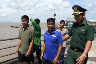 Bốn ngư dân mất tích trong vụ chìm tàu cá trên vùng biển Lâm Đồng đã được cứu vớt