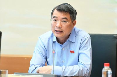 Thủ tướng nêu rõ đầu mối quản lý an toàn thực phẩm từ Bộ Y tế đến cấp xã