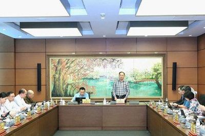 Đại biểu Quốc hội đề nghị làm rõ trách nhiệm đối với bếp ăn tập thể, giao đồ ăn trực tuyến