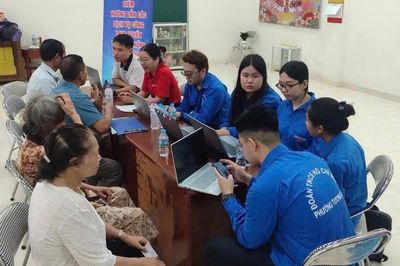 Hà Nội đẩy mạnh tuyên truyền, phổ cập kỹ năng số cho người dân