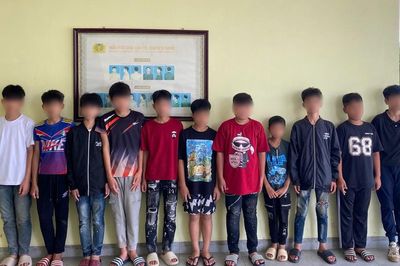Thái Nguyên: Một học sinh Trường THCS Chợ Rã bị 11 bạn bắt nạt, gióng lên hồi chuông cảnh báo