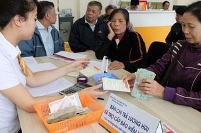Đề xuất thay đổi hình thức chi trả lương hưu, trợ cấp BHXH