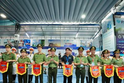 Sôi động và hấp dẫn Giải Pickleball chào mừng Liên hoan Truyền hình, Phát thanh, Điện ảnh CAND lần thứ XV