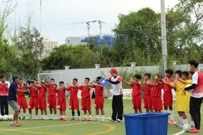 'Cầu thủ nhí 2026': Đội HLV Hồng Sơn thắng đậm, Lý Đức thẳng thắn chỉ ra điểm yếu của học trò