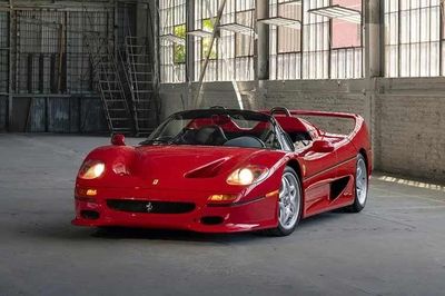 Ferrari F50 có ODO 170 km bán hơn 517 tỷ đồng khiến đại gia 'choáng váng'