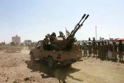 Houthi tấn công đáp trả hàng loạt mục tiêu tại Ả Rập Xê Út và Yemen