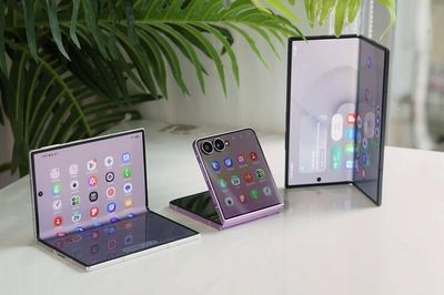 Samsung bất ngờ không cảm thấy lo ngại với iPhone Duo