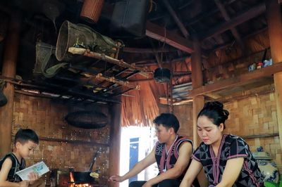 Hương rừng trong bữa ăn và bài thuốc