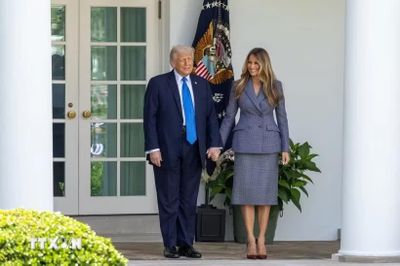 Bầu cử Mỹ: Ông Trump bỏ phiếu sớm, tiếp tục vận động giữ đa số Quốc hội