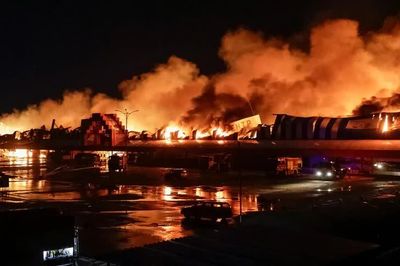 Nga - Ukraine giao tranh khốc liệt, nhiều khu dân cư hứng chịu tập kích