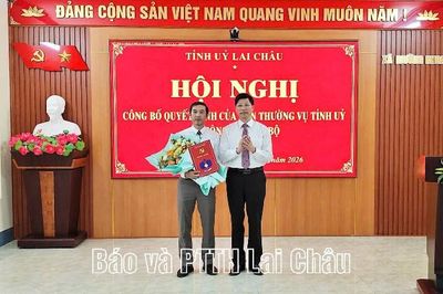 Hội nghị công bố Quyết định của Ban Thường vụ Tỉnh ủy về công tác cán bộ