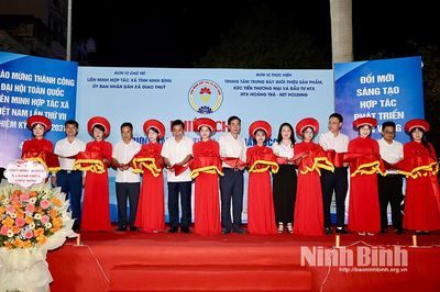 Khai mạc Phiên chợ trưng bày, giới thiệu sản phẩm OCOP và ẩm thực vùng miền xã Giao Thủy năm 2026