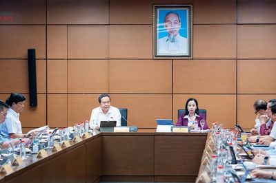 Cần giao đầu mối quản lý tập trung an toàn thực phẩm về Bộ Y tế
