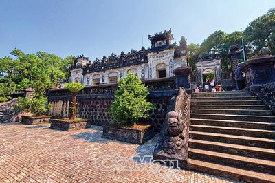 Kiệt tác kiến trúc lăng tẩm triều Nguyễn