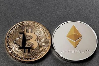 Bitcoin giữ mốc 80.000 USD, dòng tiền ETF đảo chiều