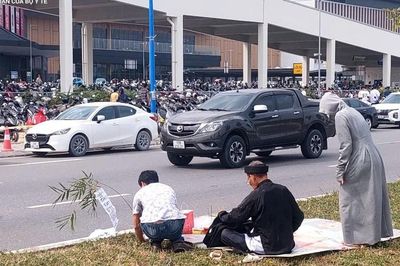 Tai nạn giao thông lúc rạng sáng: 3 thanh niên, 1 nữ sinh tử vong
