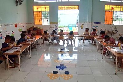 Tự ý vào lớp học xé áo và đánh giáo viên, một phụ nữ ở Cà Mau bị phạt hơn 11,2 triệu đồng