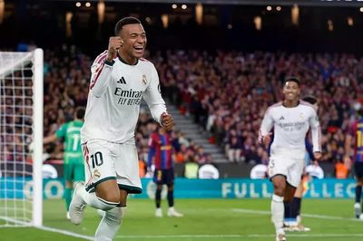 Real Madrid thắng Barca, MU tiếp tục gây thất vọng