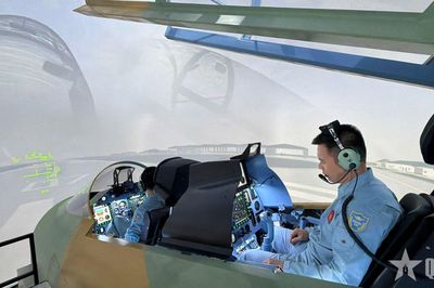 Quân chủng Phòng không - Không quân tổ chức hội thao bay buồng tập lái Su-30