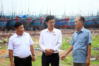 Agribank Chi nhánh Tam Quan Bình Định tiếp vốn cho ngư dân phát triển kinh tế biển