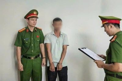 Bắt đối tượng giả mắc ung thư lừa tiền chữa bệnh