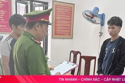 Vận động đối tượng bỏ trốn ở nước ngoài về đầu thú