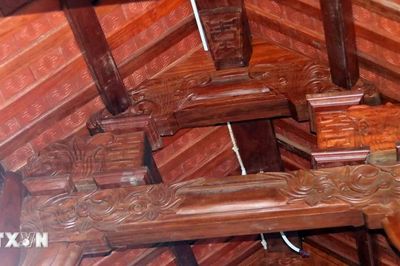 Người 'giữ hồn' nhà gỗ truyền thống bằng gỗ mít tại Hà Tĩnh