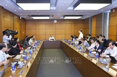 Đánh giá kỹ tác động việc tăng mức phạt vi phạm hành chính, bảo đảm công bằng và khả thi