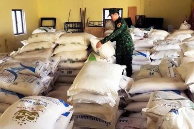 Lật tẩy thủ đoạn đưa đường lậu qua biên giới Lao Bảo