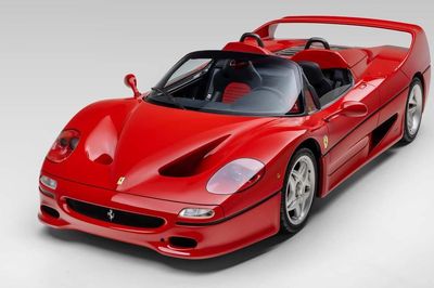 Ferrari F50 chạy gần 30 năm vẫn có giá hơn 20 triệu USD