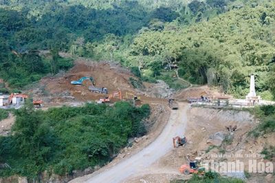 Trung Lý giải phóng mặt bằng phục vụ dự án trường nội trú liên cấp