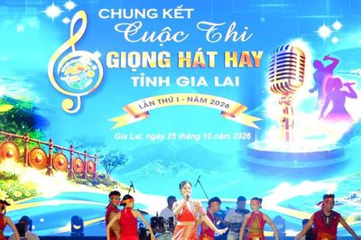 Thí sinh Đặng Thị Tường Vy giành giải nhất Cuộc thi Giọng hát hay tỉnh Gia Lai lần thứ I, năm 2026