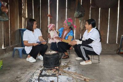Bài toán 'sinh con tại nhà' cần sớm có lời giải