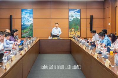Đoàn đại biểu Quốc hội tỉnh Lai Châu góp ý hoàn thiện các quy định về an ninh, chuyển đổi số và xử lý vi phạm hành chính
