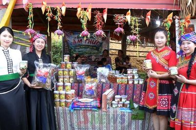 Độc đáo chợ phiên vùng cao Suối Tọ