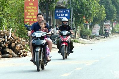 Nâng cao ý thức đội mũ bảo hiểm khi tham gia giao thông