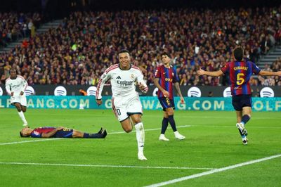 Mbappe lập cú đúp, Real Madrid đánh bại Barcelona trong trận El Clasico