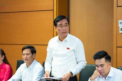 Nghiên cứu bổ sung quy định trừ điểm giấy phép lái xe thay phạt tiền
