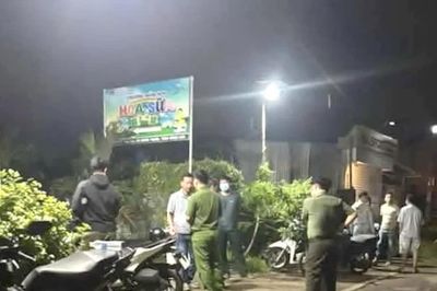 Điều tra vụ chồng chém vợ tử vong bên đường