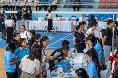 Hà Nội hướng tới bảo đảm sàn an sinh tối thiểu cho 100% người dân
