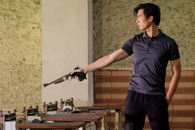 Nhan Phúc Vinh đóng vai xạ thủ trong phim điện ảnh 'Viên đạn cuối cùng'